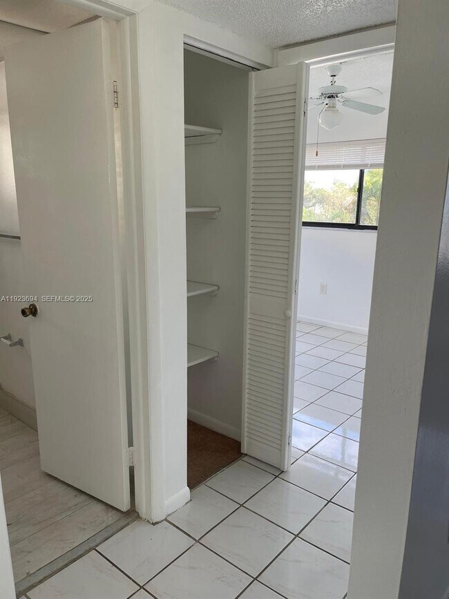 Building Photo - 8075 SW 107th Ave