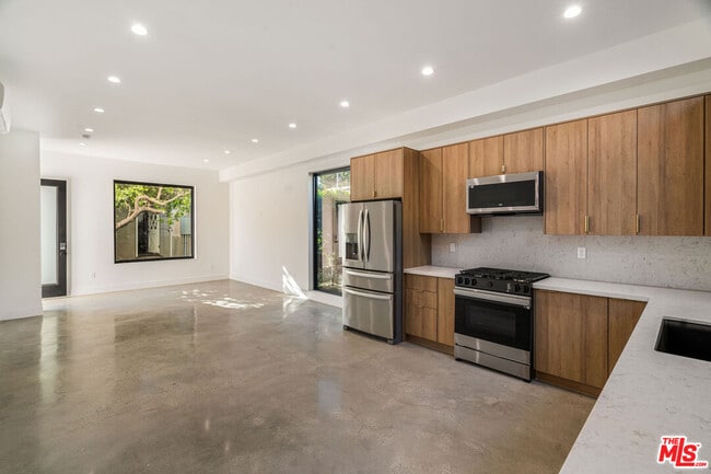 Building Photo - 3909 W Exposition Blvd