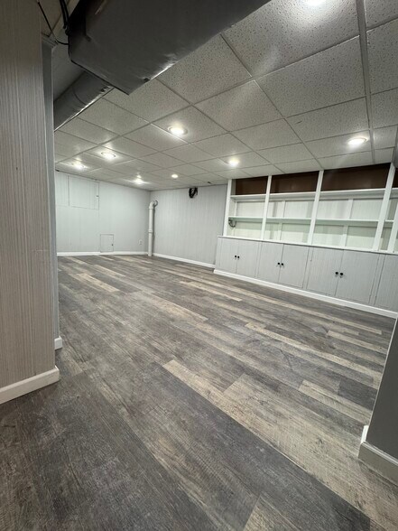 Building Photo - 258 Coburn Ave