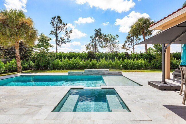 Building Photo - 3381 Lago De Talavera