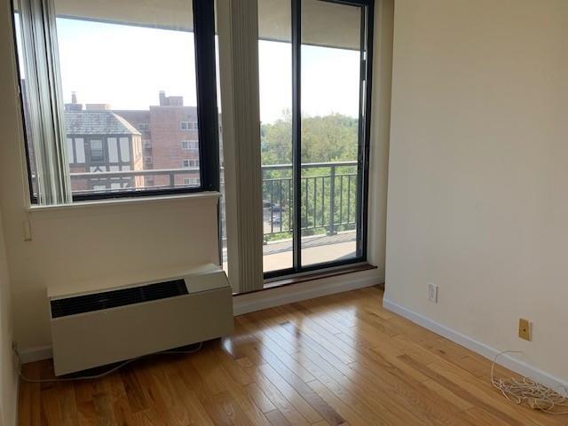 Building Photo - 50 E Hartsdale Ave
