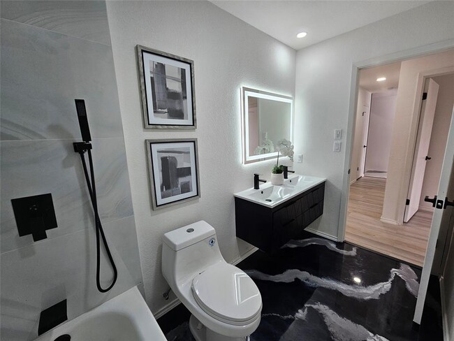 Building Photo - 10706 Berthound Dr