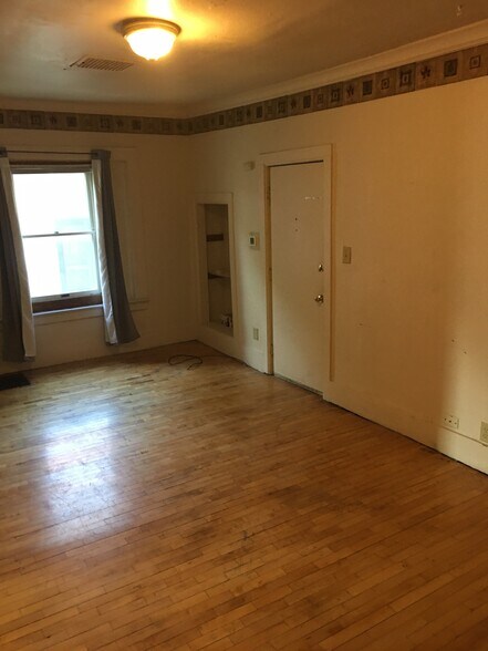 Building Photo - 846 McKinley St