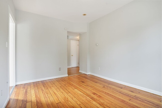 Building Photo - 102 Wooster St