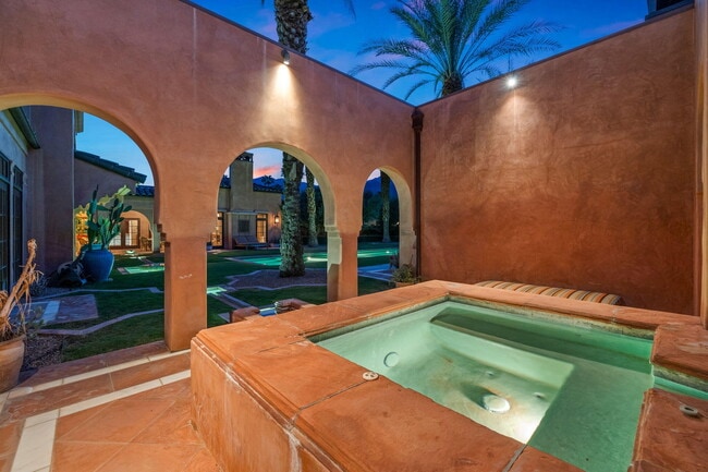 Building Photo - 1650 Ave Sevilla