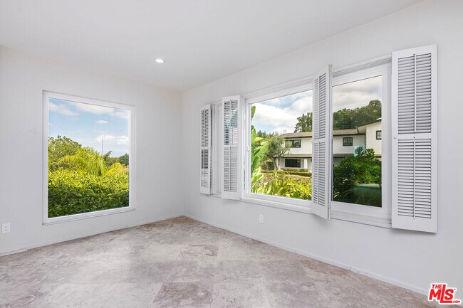Building Photo - 3643 Ballina Canyon Rd