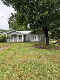 Building Photo - 335 1st Ave NW