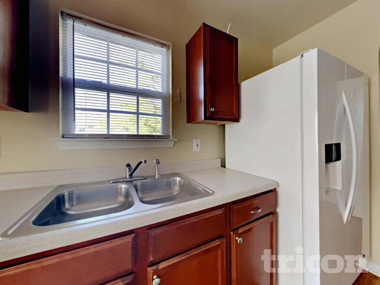 Building Photo - 7431 Fowler Springs Lane