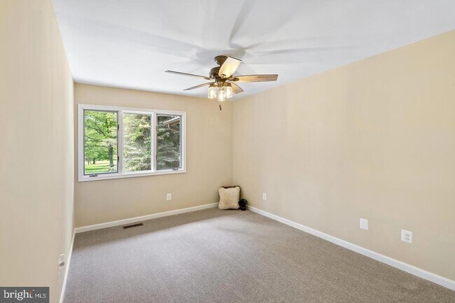 Building Photo - 5471 Harris Farm Ln