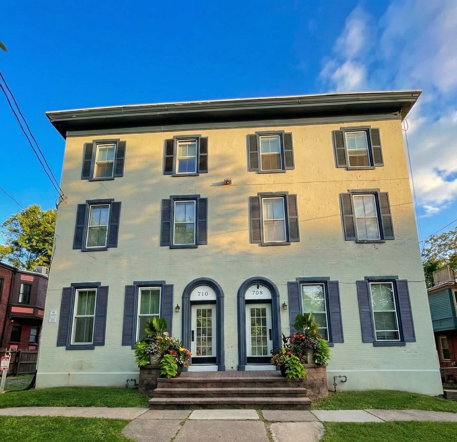 Building Photo - 706 N Franklin St