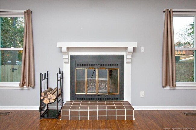 Building Photo - 1819 Eichelberger Dr