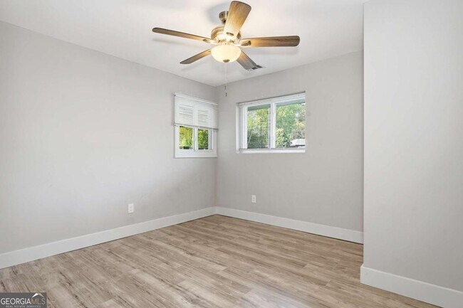 Building Photo - 1735 Carter Cir