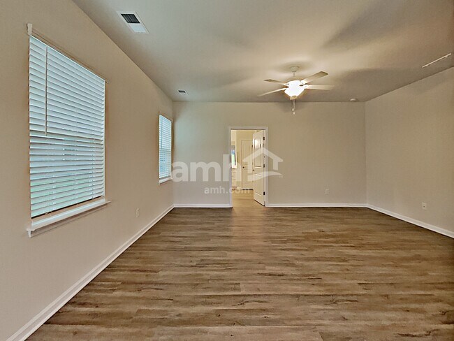 Building Photo - 2415 Napa Valley Drive