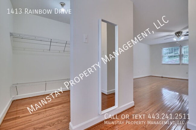 Building Photo - 1413 Rainbow Dr