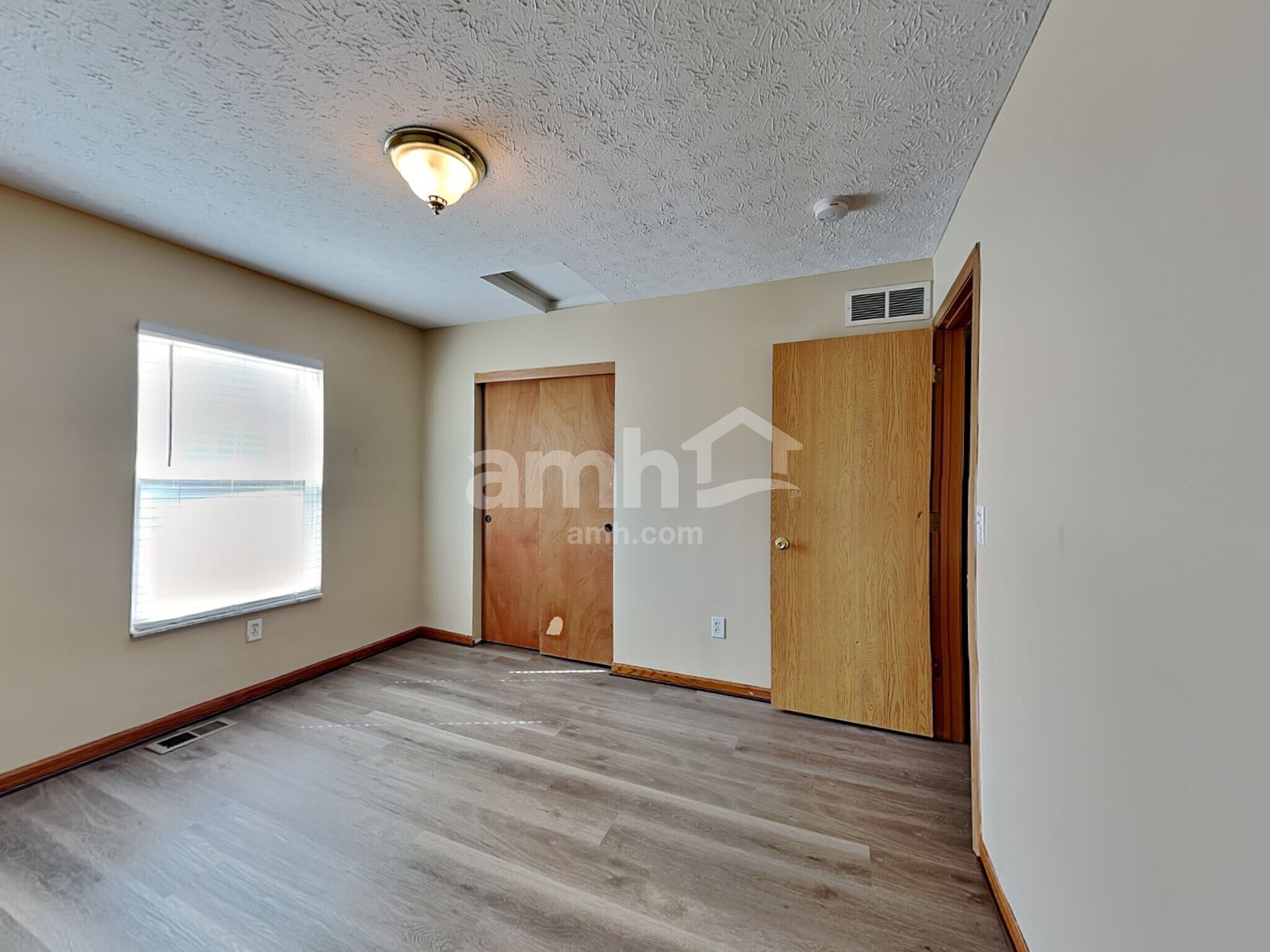 Building Photo - 3939 Eastrise Dr
