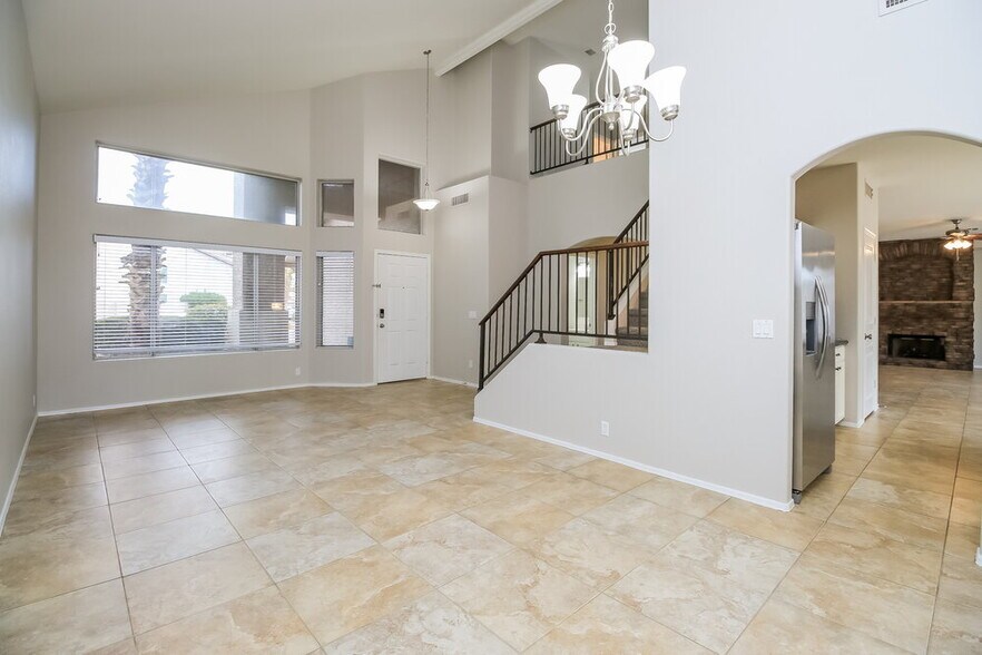 Building Photo - 20 N Nielson Ln