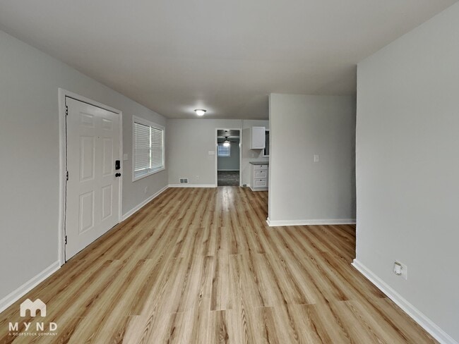 Building Photo - 1371 Stoneham Ct