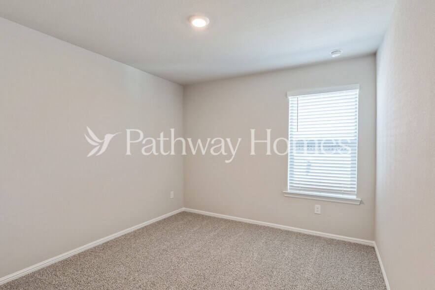 Building Photo - 9468 Mint Hill Dr