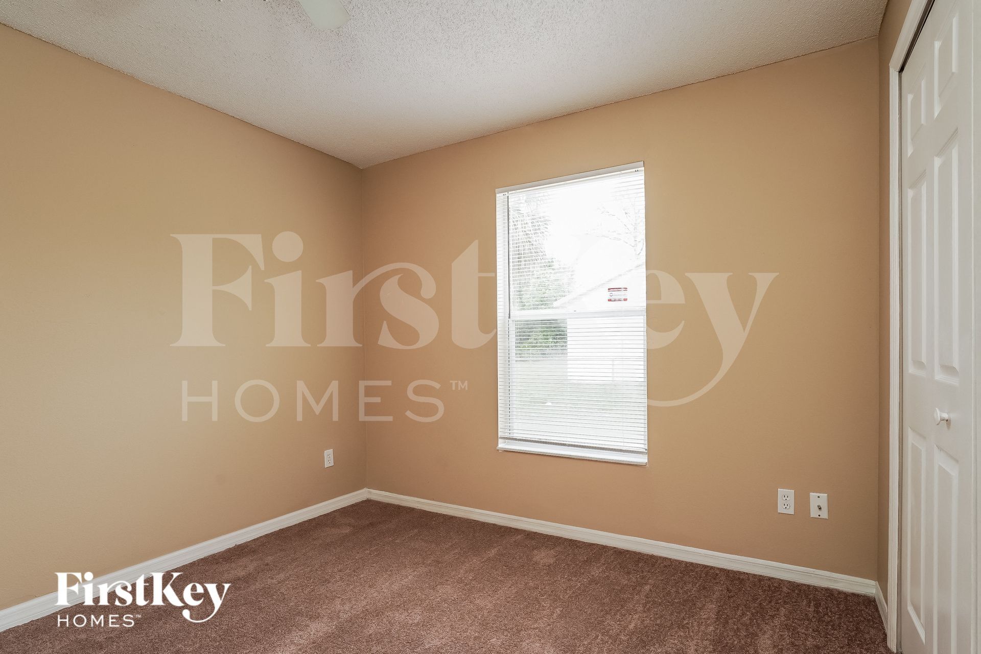 Building Photo - 490 Clay St