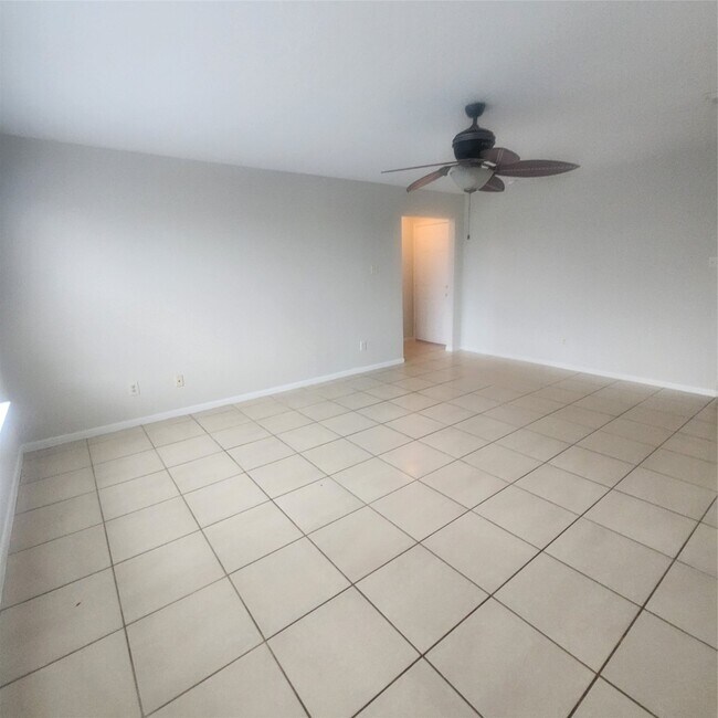 Building Photo - 21755 Debray Dr