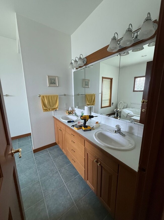 Building Photo - Beautiful Lynden Home!