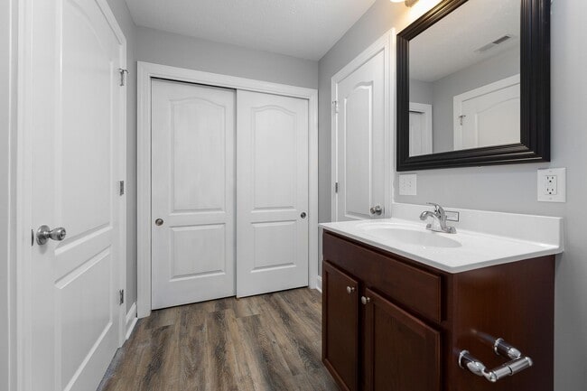 Building Photo - Available for the 2026-2027 lease term.