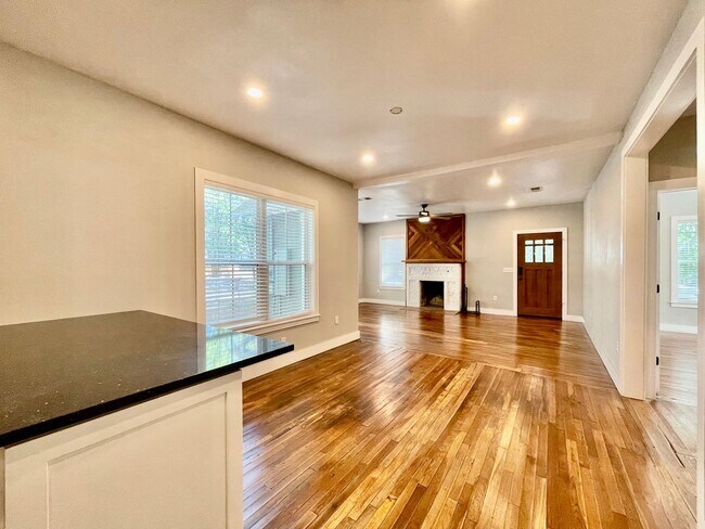 Building Photo - Historic Landmark Meets Modern Farmhouse Charm in San Marcos