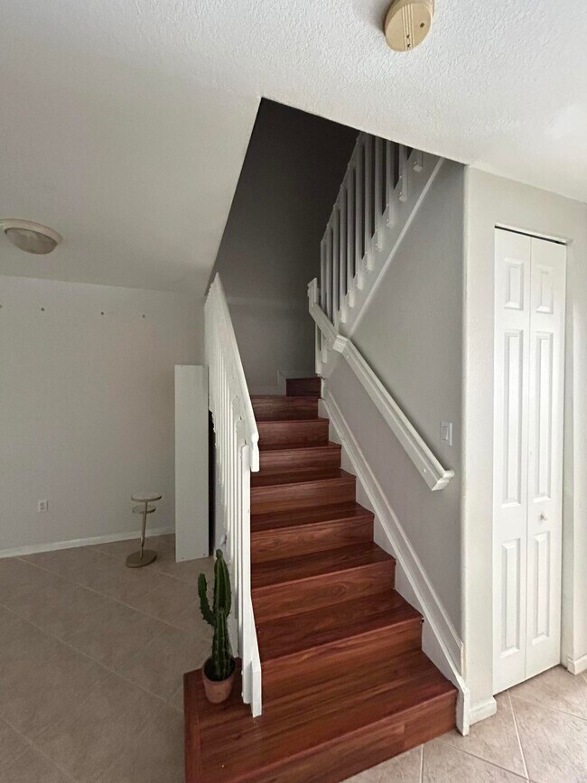 Building Photo - 2673 SW 85th Ave