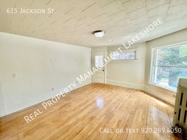Building Photo - 635 Jackson St
