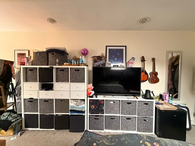 Building Photo - 7-9 Biltmore St