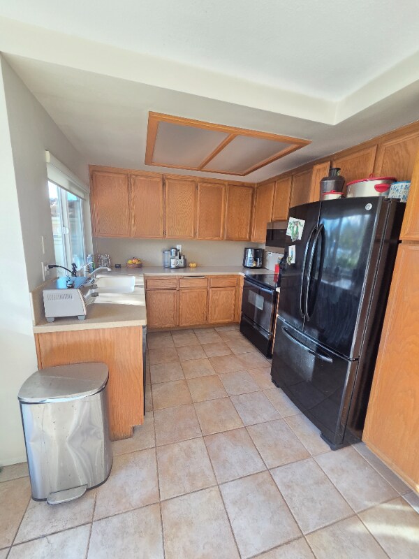 Building Photo - 740 Edgewater Dr