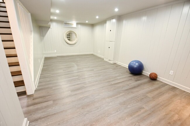 Building Photo - Notre Dame Alumni Owned Home For Lease