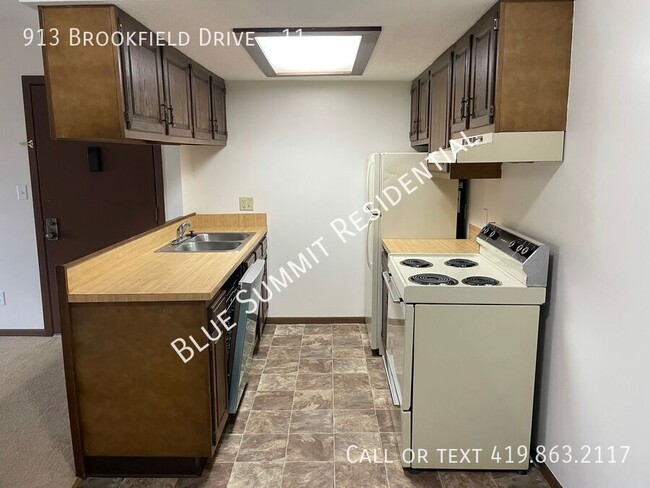 Building Photo - 2 bed, 1 bath apartment