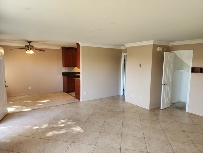 Building Photo - Townhouse w/ Garage & Private Patio, Walking distance to shopping, near highly rated schools