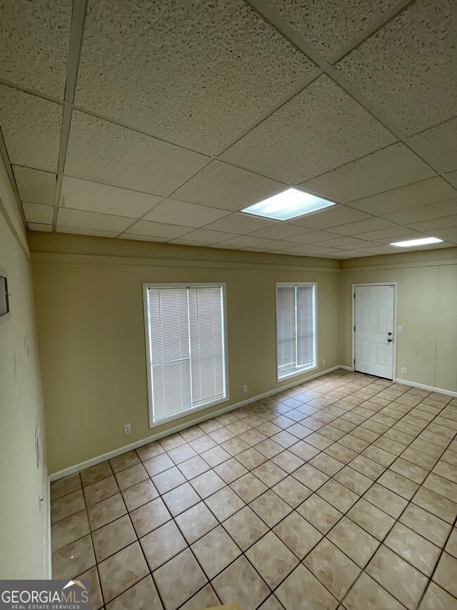 Building Photo - 81 Abbotsford Dr