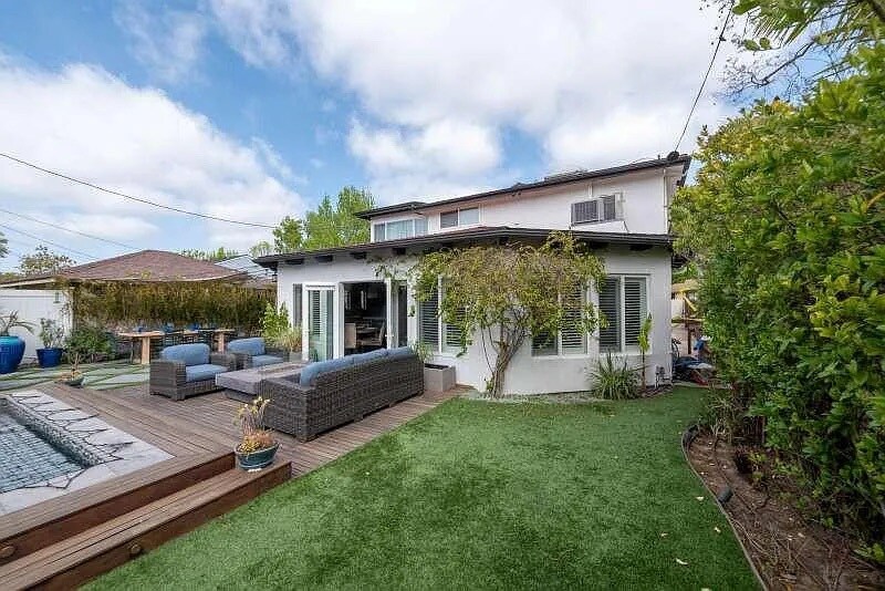 Building Photo - 7403 Alverstone Ave