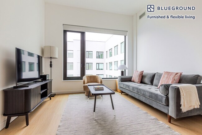 Primary Photo - 655 Union St