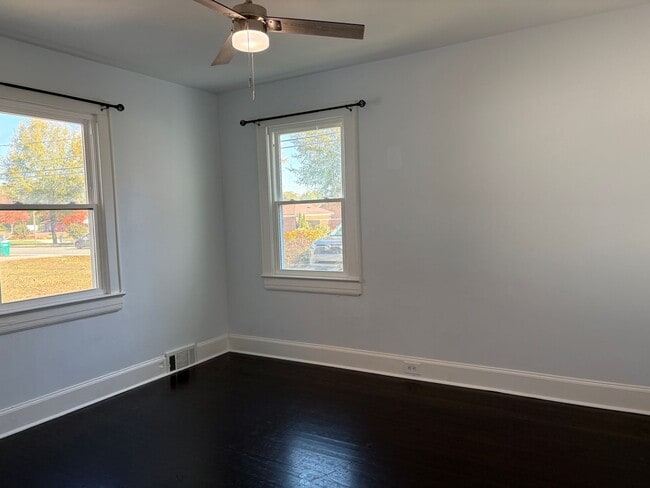 Building Photo - 4 Bedroom, 1 Bathroom House in Walkertown!