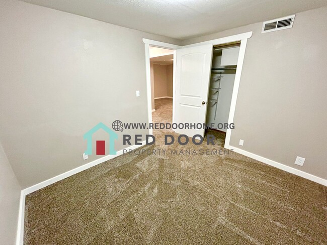 Building Photo - 4 Bed / 2 Bath Home for Rent — Great Falls, MT