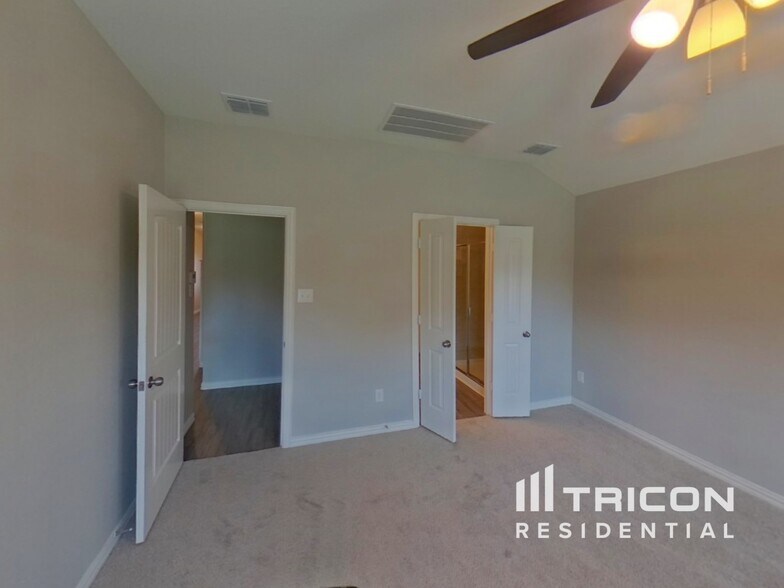 Building Photo - 791 Bayberry Ln