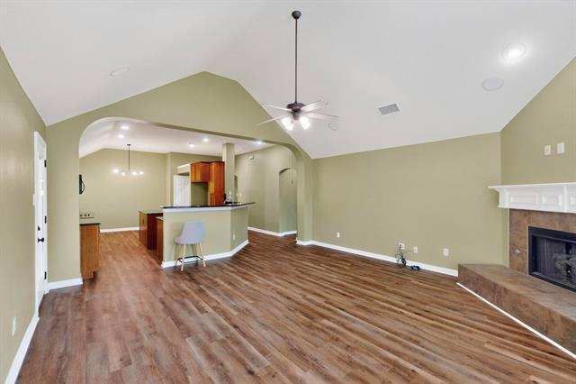 Building Photo - 2436 Foxwood Ln