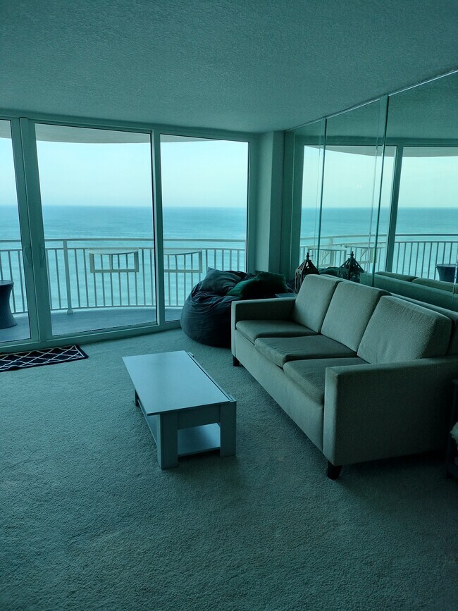 Building Photo - 2625 S Atlantic Ave