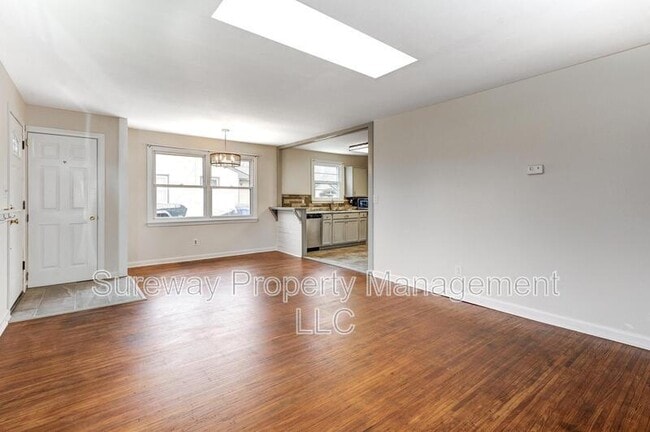 Building Photo - 55 Nassau Rd