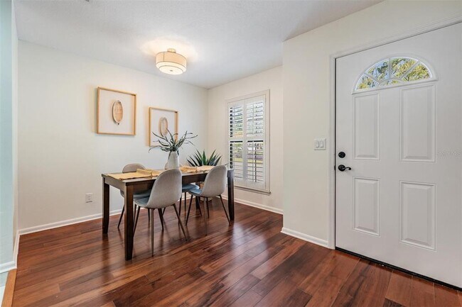 Building Photo - 14818 Winding Creek Ct