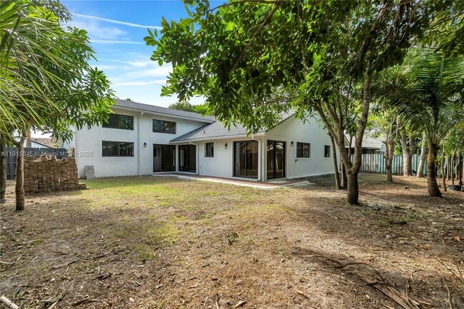 Building Photo - 7151 NW 45th Ct