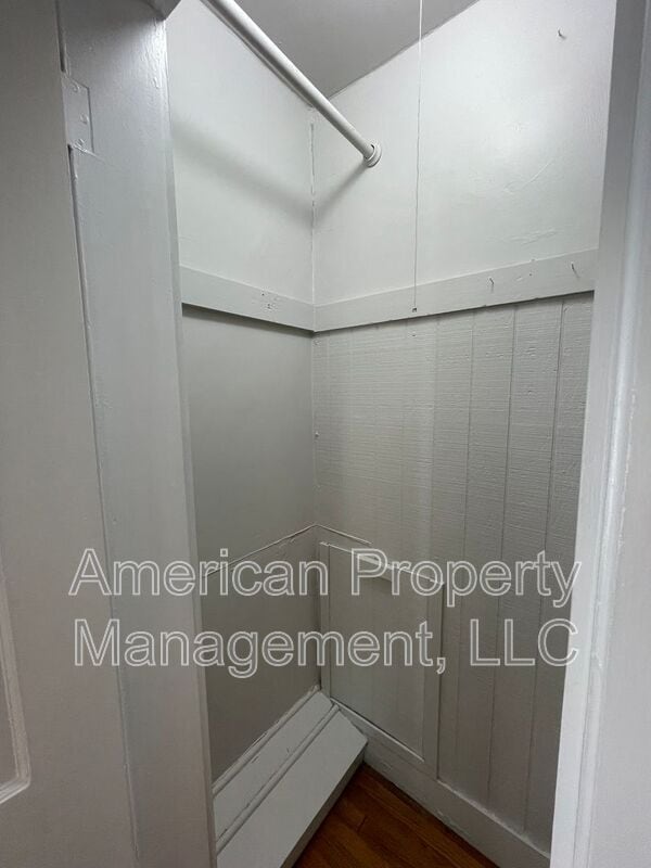 Building Photo - 1227 S College Ave