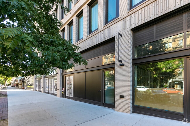 Building Photo - The Rowan Astoria