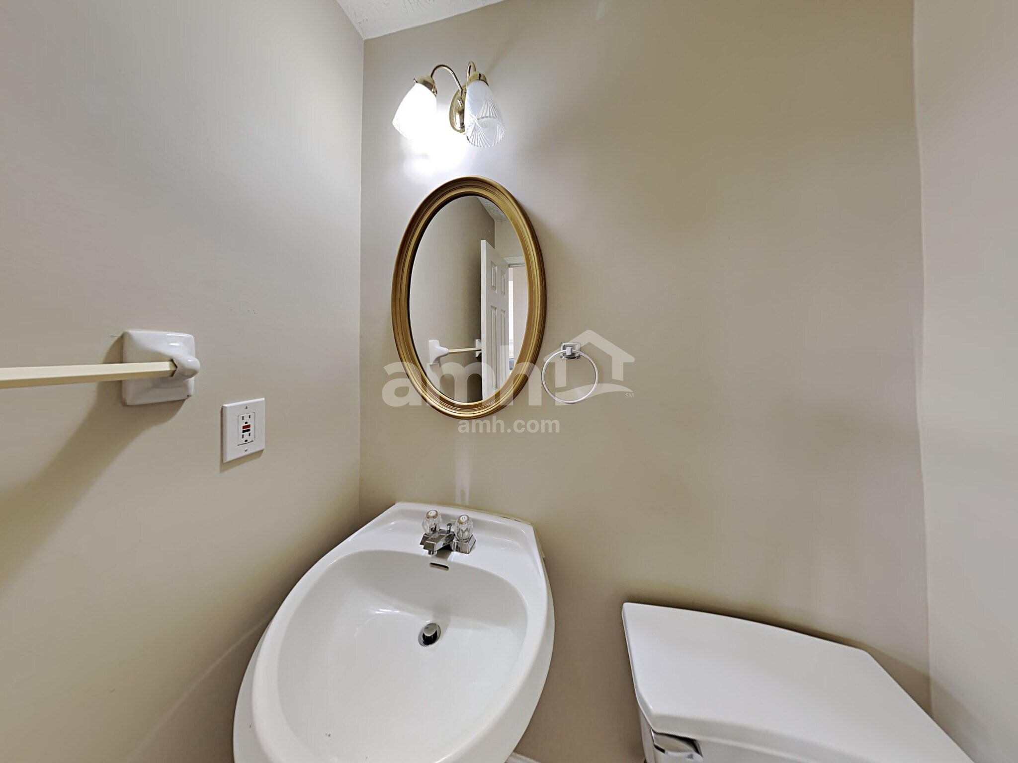 Building Photo - 531 Gables Ct