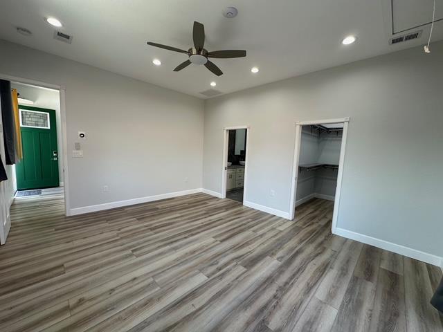 Building Photo - 2114 Derby Ave