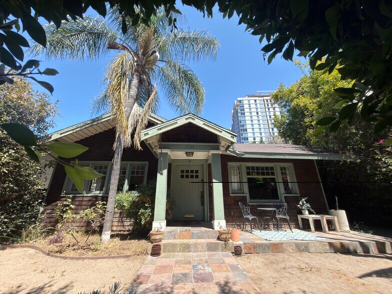 Building Photo - 1524 La Baig Ave